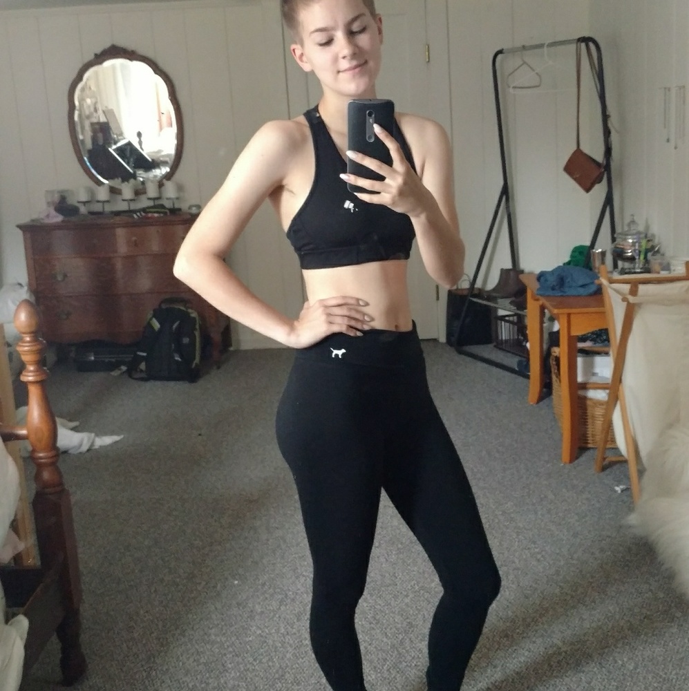 PINK yoga pants ❤️